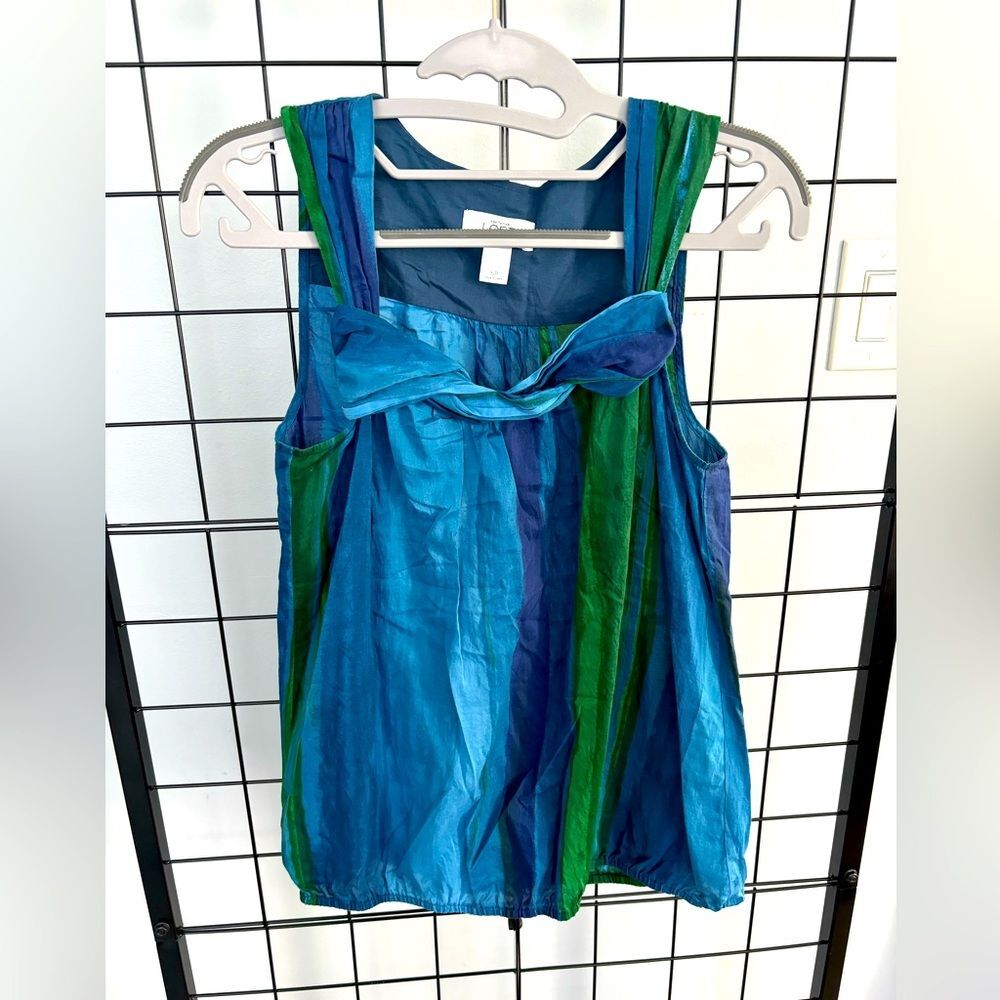 LOFT Blue and Green Sleeveless Petite Blouse EUC